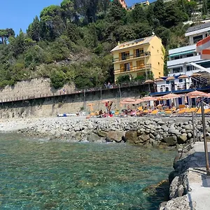 https://m-illumino-d-immenso-un-risveglio-in-mare.hotelitalianriviera.com